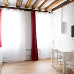 Daire Le 64 Rue Chapon