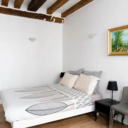 Apartment Le 64 Rue Chapon *