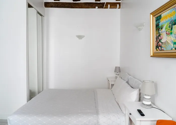 Le 64 Rue Chapon アパート *