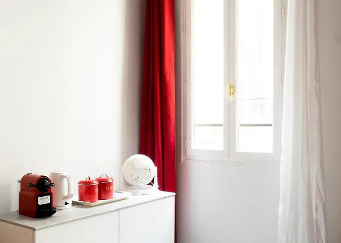 Le 64 Rue Chapon *