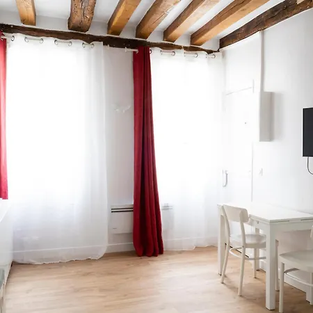 Апартаменты Le 64 Rue Chapon